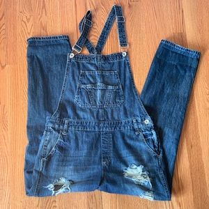 Vici Dolls distressed overalls